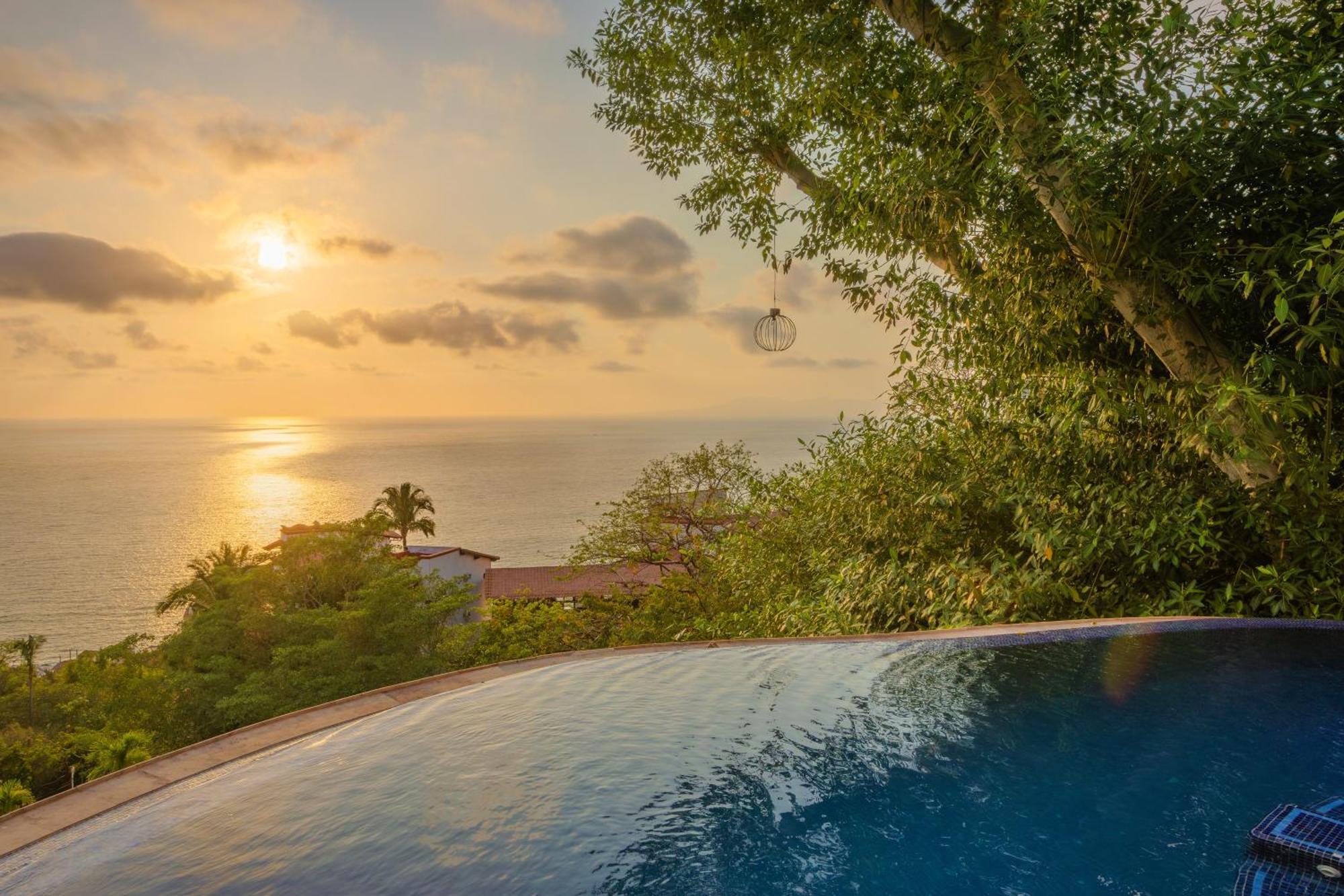 Villa Divina Luxury Boutique - Adults Only ปูแอร์โตบาญาร์ตา ภายนอก รูปภาพ