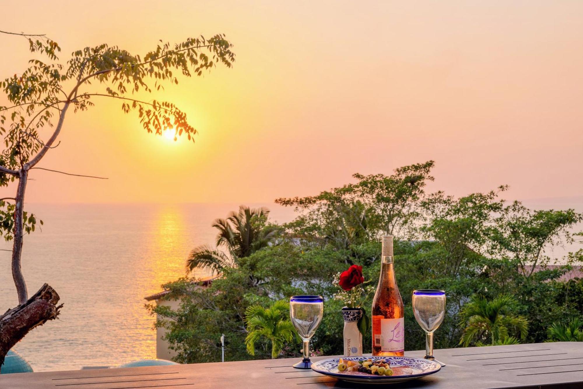 Villa Divina Luxury Boutique - Adults Only ปูแอร์โตบาญาร์ตา ภายนอก รูปภาพ